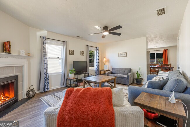 Building Photo - 45 Chandler Fields Dr