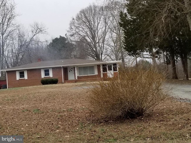 Foto del edificio - 13420 Ladysmith Rd