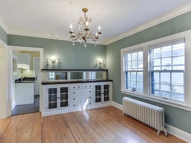 Building Photo - 2722 N Vincent Ave