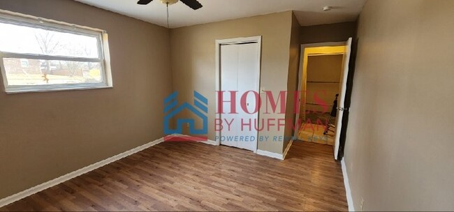 Building Photo - Two Bedroom Townhouse | New Harmony