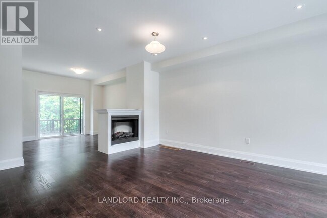 Building Photo - 23 Kenneth Wood Cres