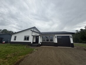 Building Photo - 5364-5364 S Gilca Pl