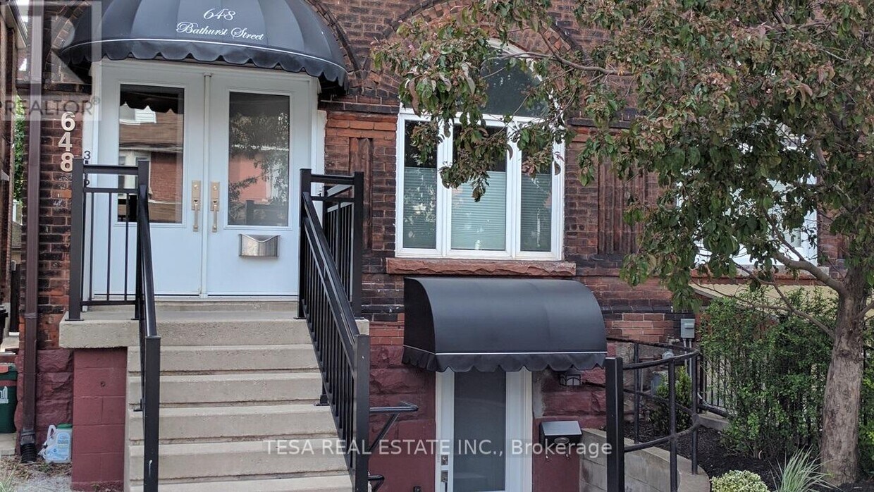 Photo principale - 648 Bathurst St
