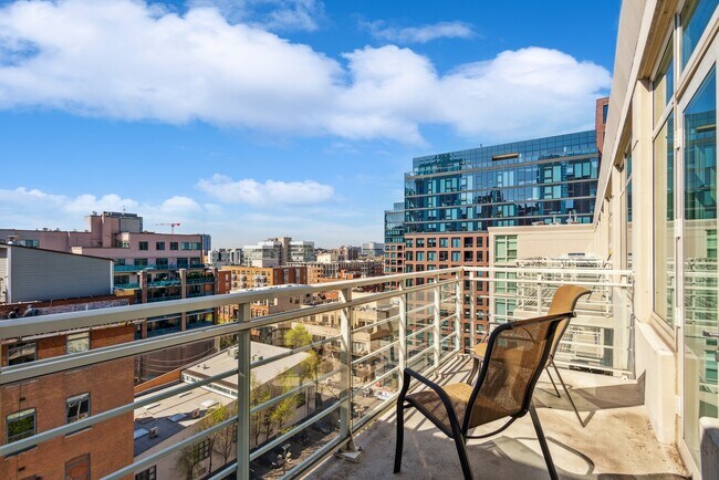 Foto del edificio - 909 W Washington Blvd