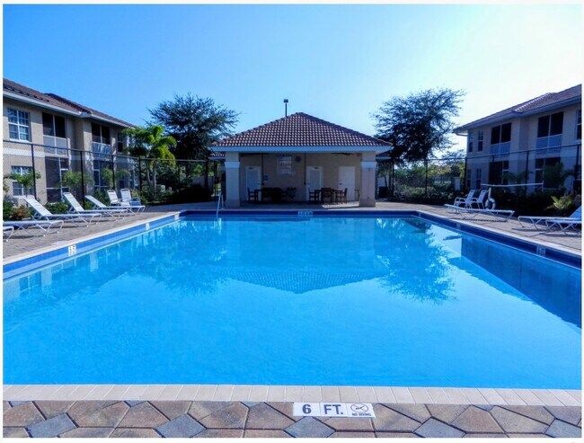 Foto del edificio - 8407 Bernwood Cove Loop