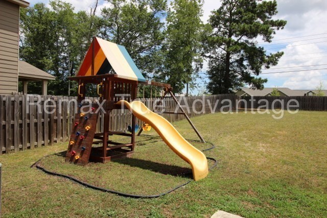 Foto del edificio - 3054 Parkridge Dr