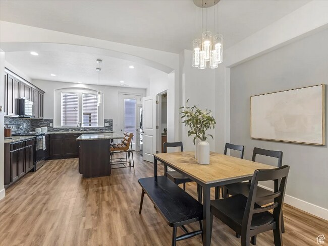 Foto del edificio - 4851 W Daybreak Pkwy
