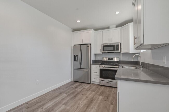 Foto del edificio - 19833 Blythe