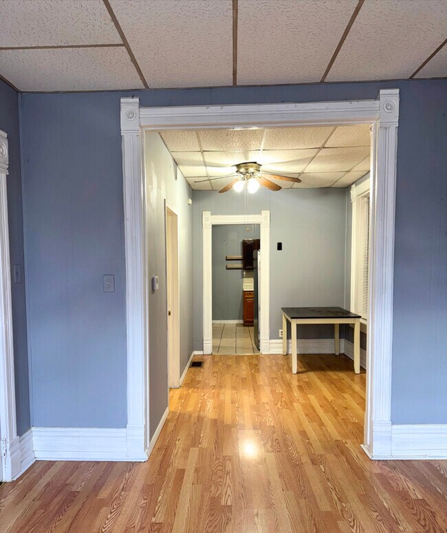 Foto del edificio - 940 W 31st Pl