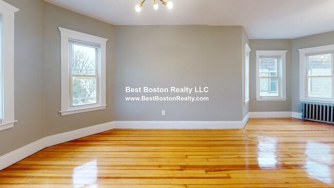 Building Photo - 3943 Washington St