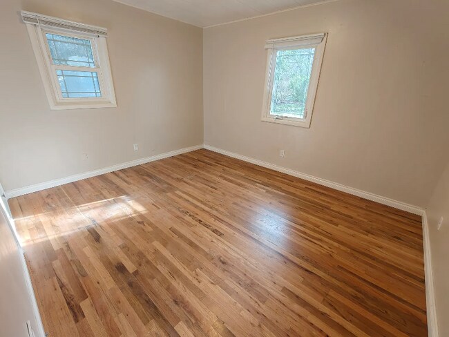 Foto del edificio - 405 NW Lewisburg Ave