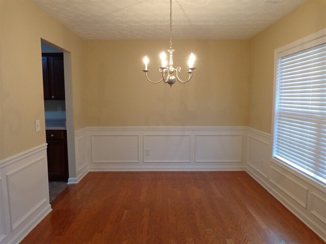 Building Photo - 5138 Daylily Dr