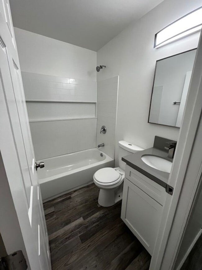 Building Photo - Monterey St (93305)