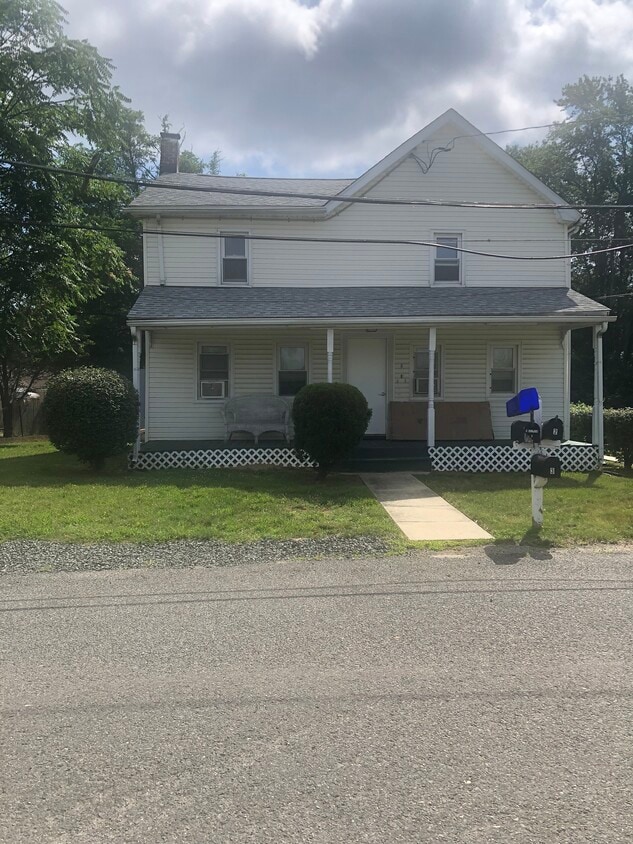 8 Orchard Pl Unit 3, NJ 07751 Apartments in