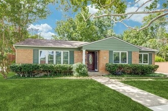Building Photo - 6849 Trammel Dr