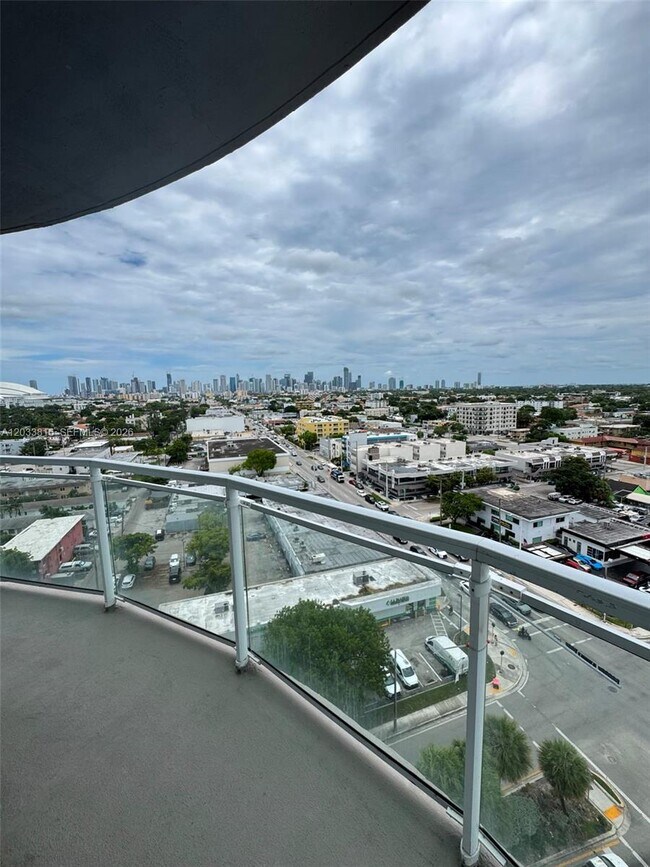 Foto del edificio - 1 Glen Royal Pkwy