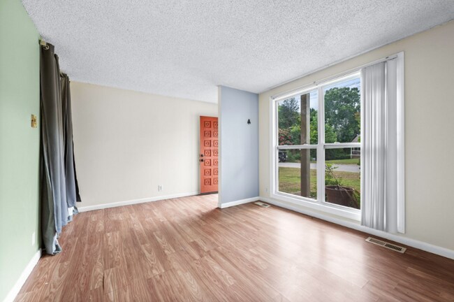 Foto del edificio - 5409 Country Dr