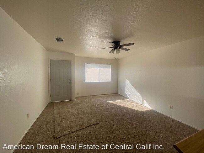 Foto del edificio - 2 br, 1 bath House - 938 W. Seventh St