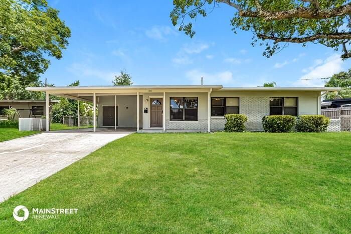 Primary Photo - 1301 CORBETT LANE, ORLANDO, FL 32806