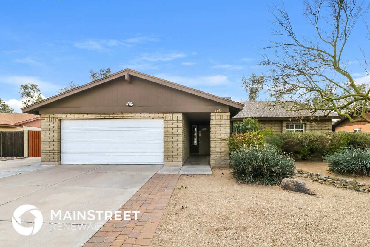 Primary Photo - 6013 W Zoe Ella Way