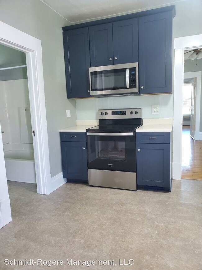 Building Photo - 2 br, 1 bath House - 303 W 12th Street