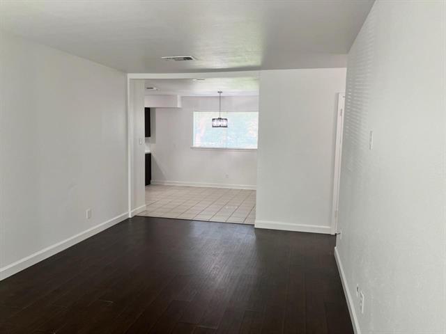 Building Photo - 2912 Brighton Cir