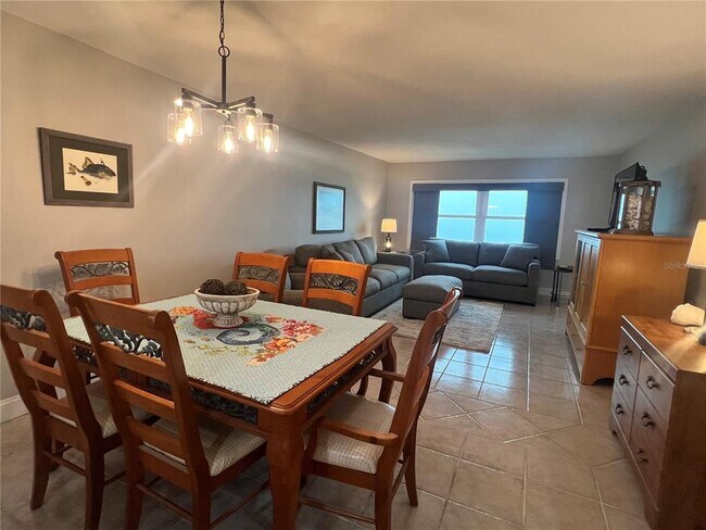 Foto del edificio - 1270 Gulf Blvd