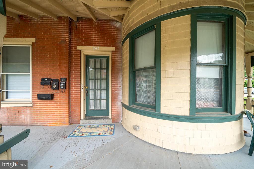 306 S Union St Unit 2, Square, PA 19348 Room for Rent in