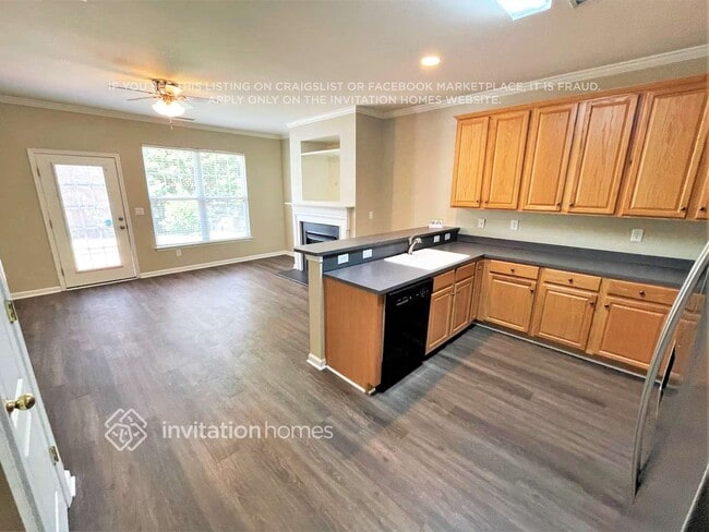 Building Photo - 15506 Carrington Ridge Dr