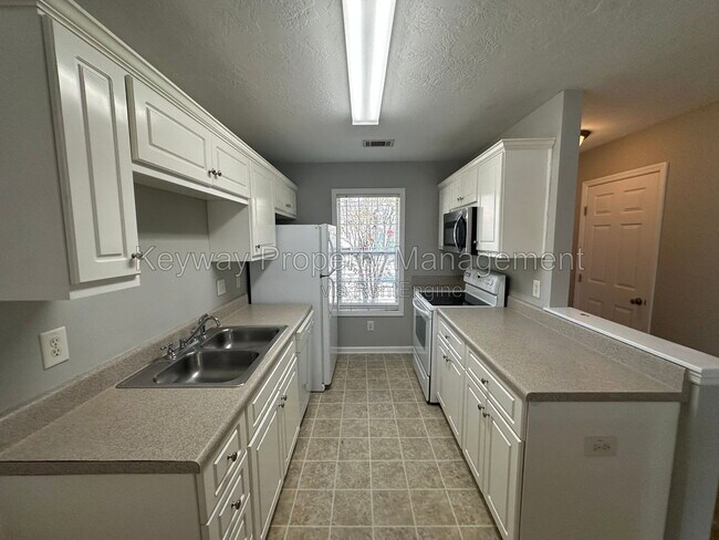 Foto del edificio - 1232 Longpoint Dr