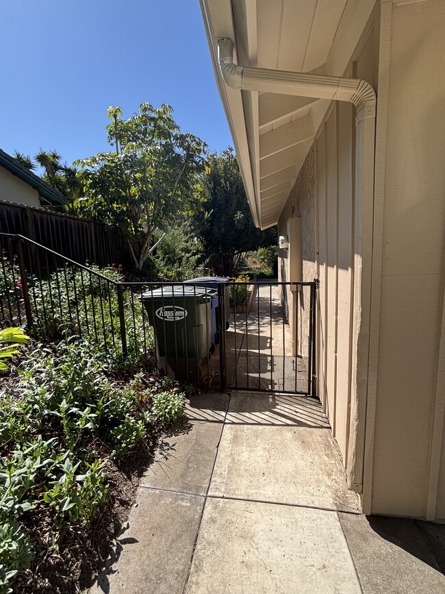 Side gate to studio front door - 1292 Calle Aurora