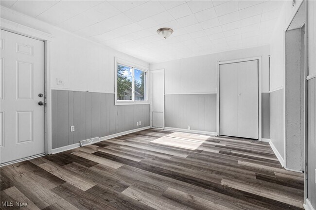 Foto del edificio - 2387 29th St SW