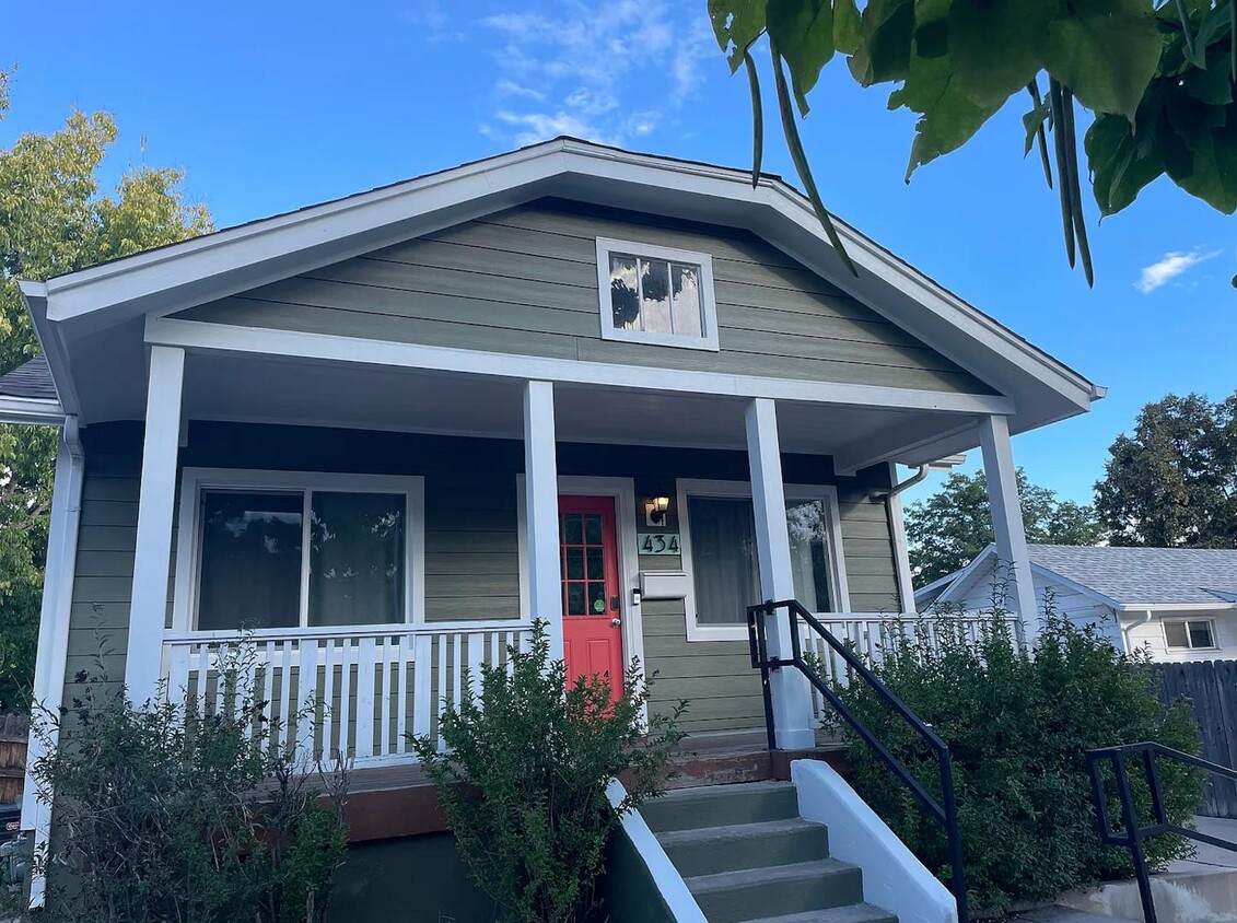 Photo - 434 Meade St