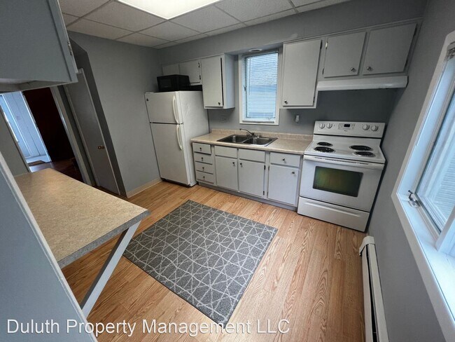 Building Photo - 3 br, 1 bath House - 921 N 13th Ave E