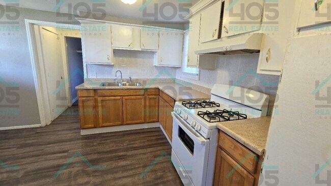 Foto del edificio - 3 Bedroom in MWC!