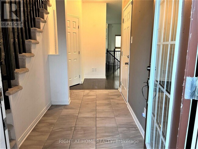 Photo du bâtiment - 39 Dundalk Private