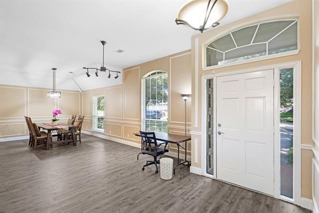 Building Photo - 2600 Northcrest Dr