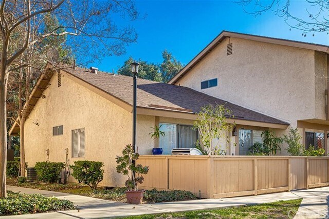 Foto del edificio - 1334 S Diamond Bar Blvd