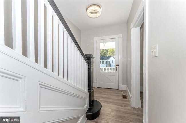 Foto del edificio - 45 Mattingly Ave