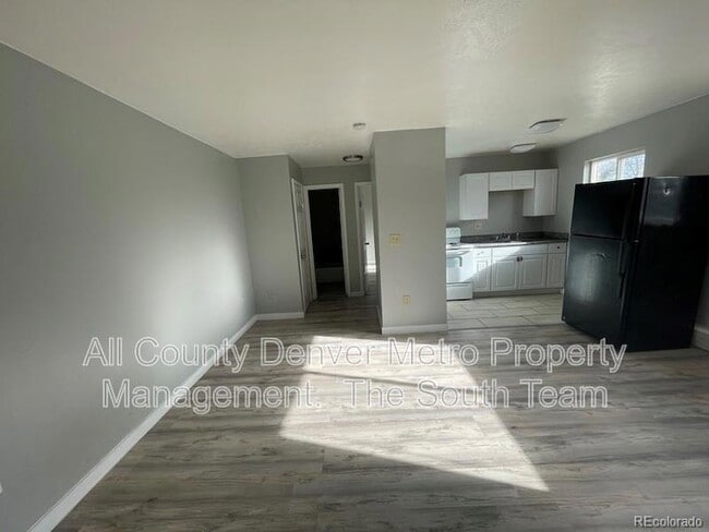 Foto del edificio - 9597 E 19th Ave