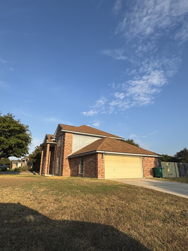 Foto del edificio - 1515 Mountain Laurel Dr