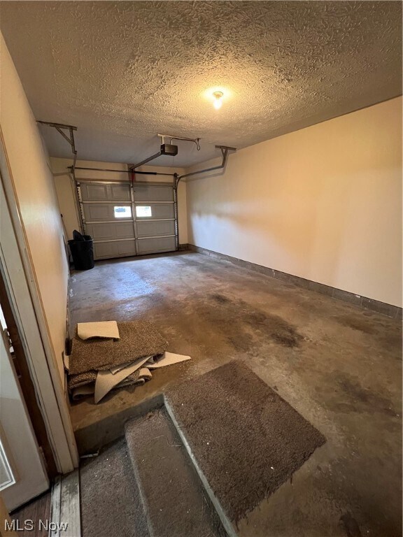 Building Photo - 1174 S Lincoln Ave