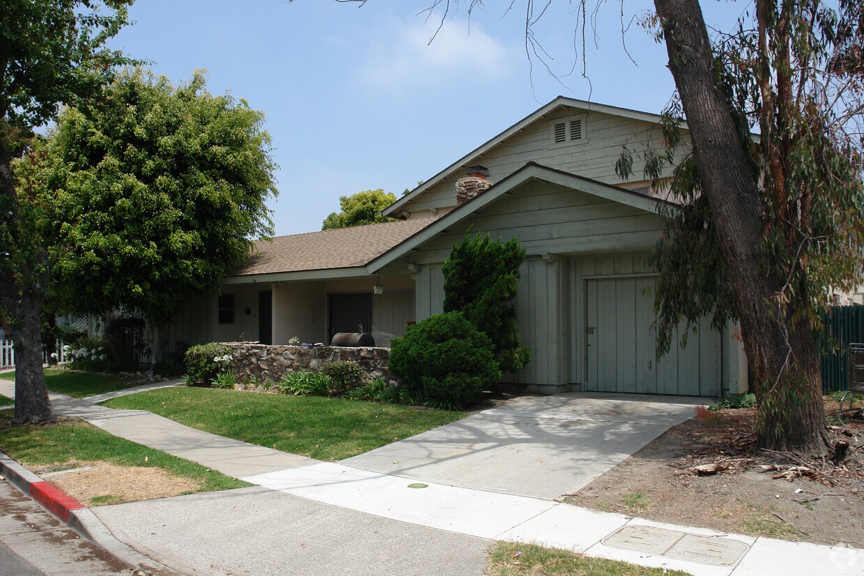 Foto del edificio - 8161 San Angelo Dr