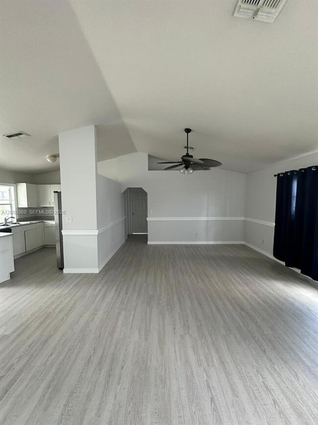 Foto del edificio - 1306 SW 11th St