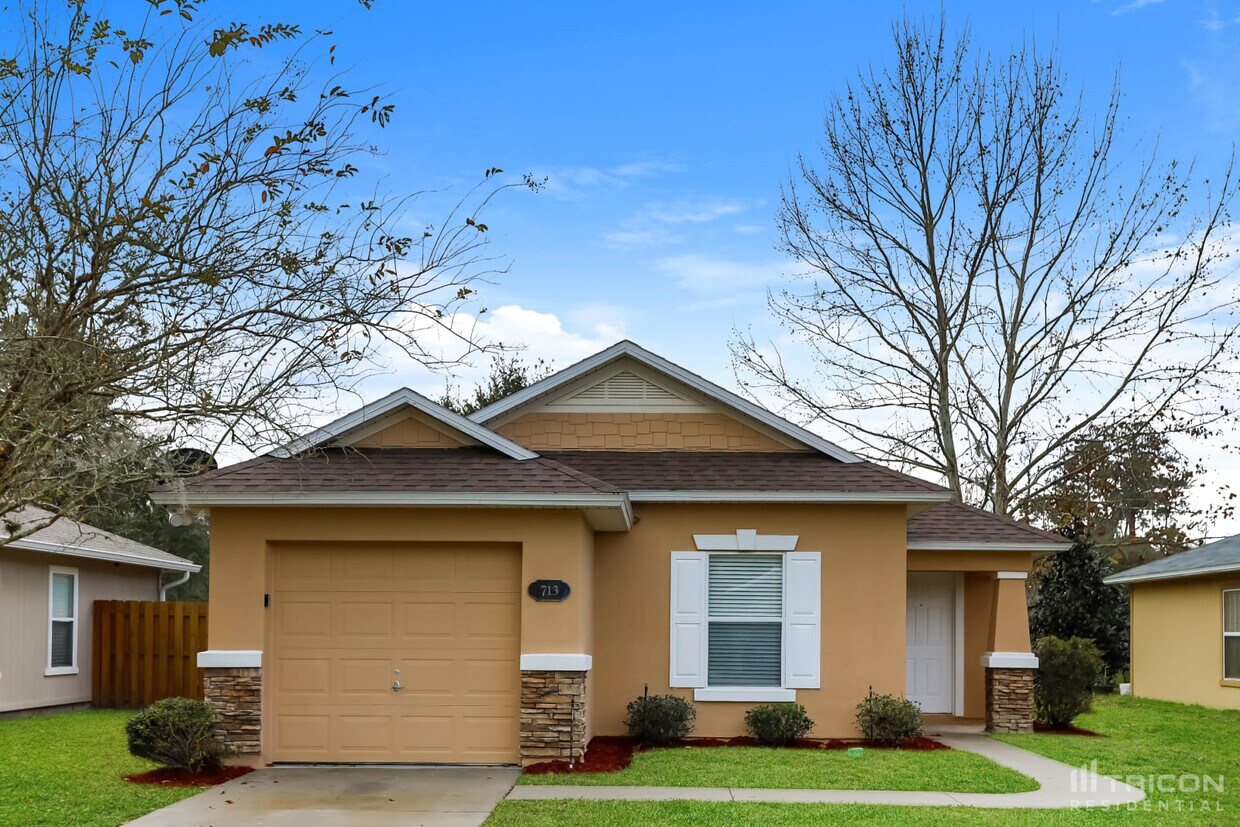 Foto principal - 713 Wynfield Cir