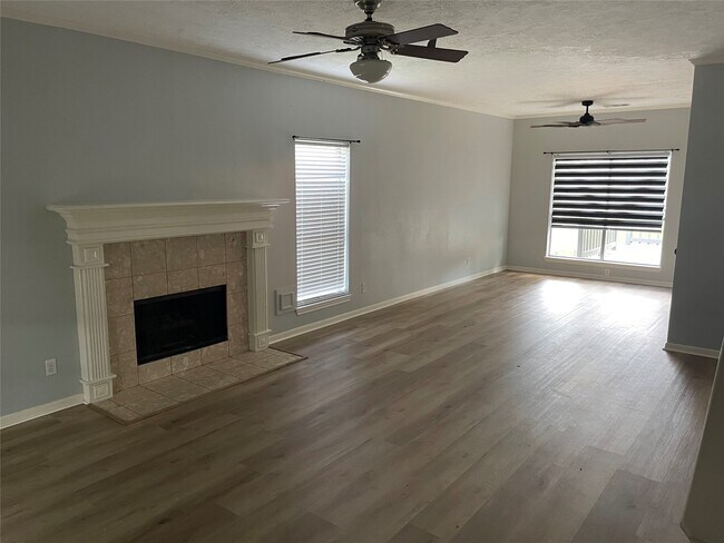 Foto del edificio - 11115 Winspring Dr