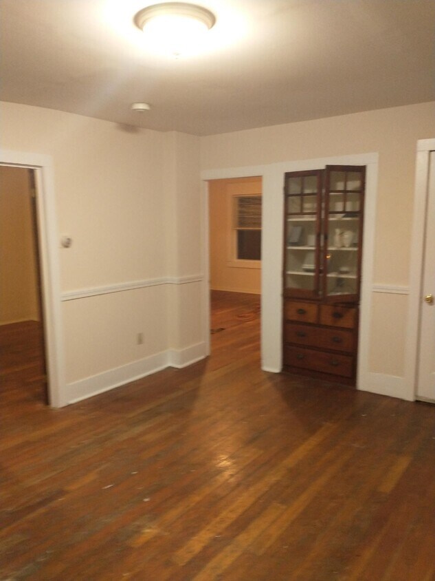 201 Pleasant St, Claremont, NH 03743 Room for Rent in Claremont, NH