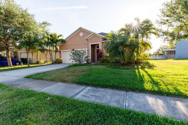 Building Photo - 3995 Aria Dr