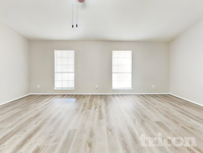 Foto del edificio - 2806 Quail Run Dr