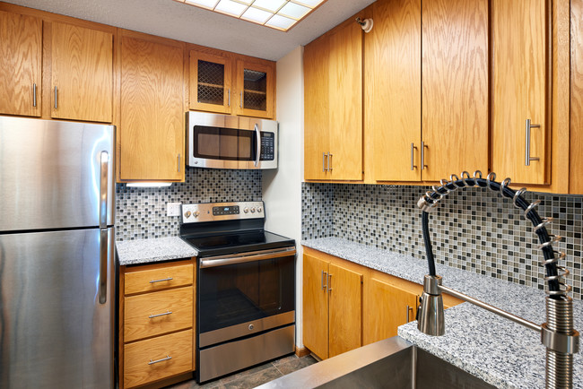 Plan E Kitchen - Marquette Place